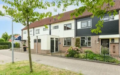 Terraced house for sale: Pastoor Velzeboerstraat 20, t Zand-West- en -Zuid 'T Zand