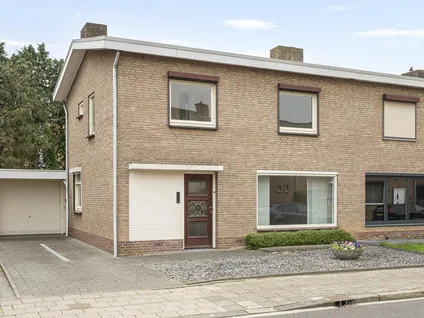 Twee-onder-één-kap te koop: Pastoor Verbeekstraat 17, Vrangendael Sittard