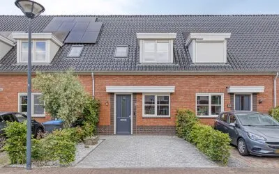 Tussenwoning te koop: Pastoor Vereeptstraat 24, Dommelen Valkenswaard