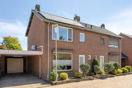 Tussenwoning te koop: Pastoor Berdenstraat 5, Afferden Kern Afferden (Li)