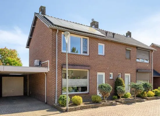 Tussenwoning te koop: Pastoor Berdenstraat 5, Afferden Kern Afferden L