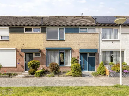 Tussenwoning te koop: Pastoor Jutenlaan 30, Warande-West Bergen Op Zoom