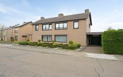 Hoekwoning te koop: Pastoor Mulderstraat 3, Broeksittard Sittard