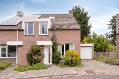 Hoekwoning te koop: Pastoor Prickaertsstraat 5, Vaals Vaals