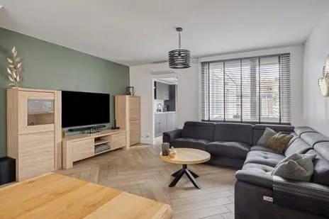 Tussenwoning te koop: Pastoor Smitsstraat 92, Hoefstraat Noord Tilburg