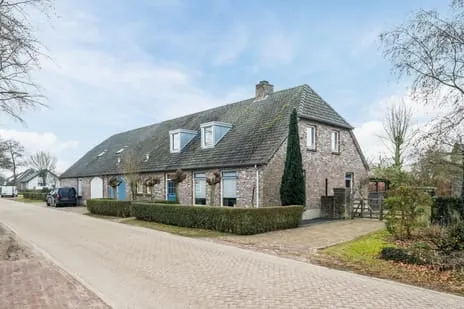 Twee-onder-één-kap te koop: Pastoor van Schijndelstraat 8, Boerdonk Erp
