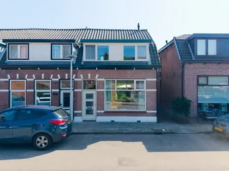 Corner house for sale: Pastoorslaan 17, Weerestein Hillegom