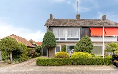 Semi-detached for sale: Pater Bollenstraat 8, 't Hout-Centrum Helmond