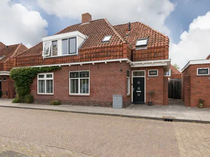 Twee-onder-één-kap te koop: Pater Brugmanstraat 41, Bolsward-Zuidoost Bolsward