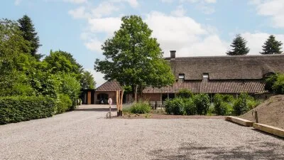 Twee-onder-één-kap te koop: Pater Visserslaan 10A, Buitengebied Driehuizen en Hazelberg Veghel