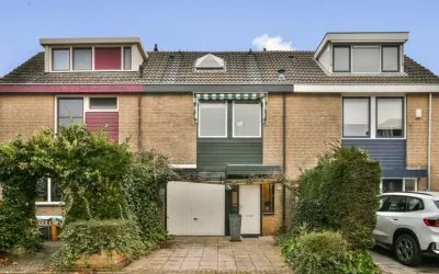 Tussenwoning te koop: Pater Damiaanstraat 109, Hoofddorp