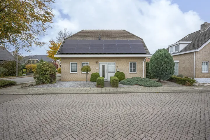 Vrijstaande woning te koop: Pater Pöttgensstraat 18, Chevremont Kerkrade