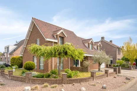 Vrijstaande woning te koop: Pater Sangersstraat 16, Stevensweert waaronder Bilt Stevensweert