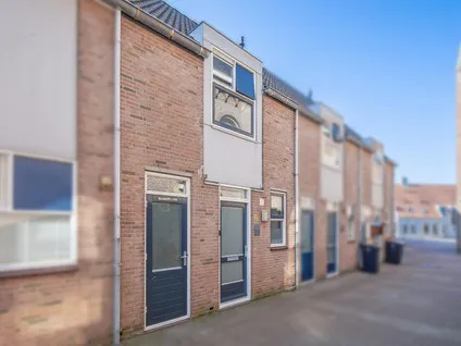 Tussenwoning te koop: Pater Witteplein 3, Den Burg Den Burg