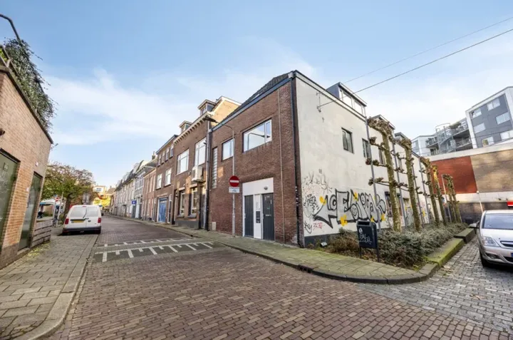 Studio te koop: Patersstraat 12-1, Hommelstraat Arnhem