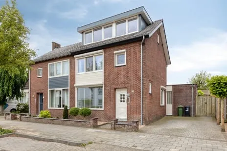 Twee-onder-één-kap te koop: Patersstraat 20, Panningen-Zuid Panningen