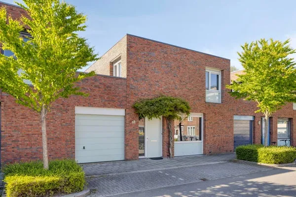 Tussenwoning te koop: Patoustraat 24, Boschpoort Maastricht