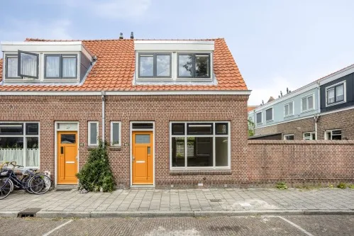 Twee-onder-één-kap te koop: Patriarchstraat 32, Haarlem