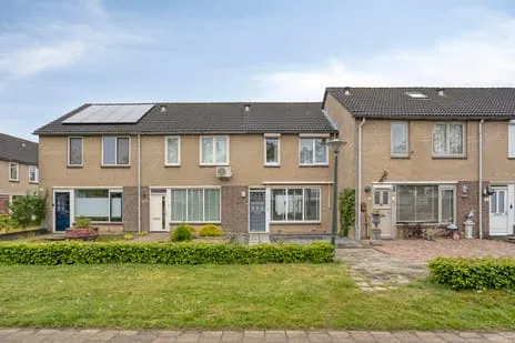 Tussenwoning te koop: Patrijsdonk 59, Heibunders Veghel
