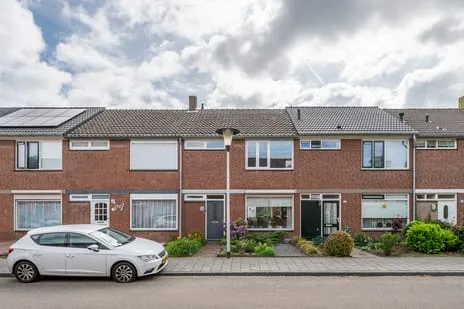 Tussenwoning te koop: Patrijsstraat 24, Binderen Helmond