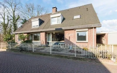 Twee-onder-één-kap te koop: Patrijsstraat 31, Bergen L