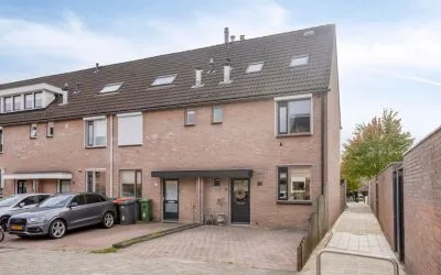 Hoekwoning te koop: Patrijzenhof 13, Rootselaar-Oost Barneveld
