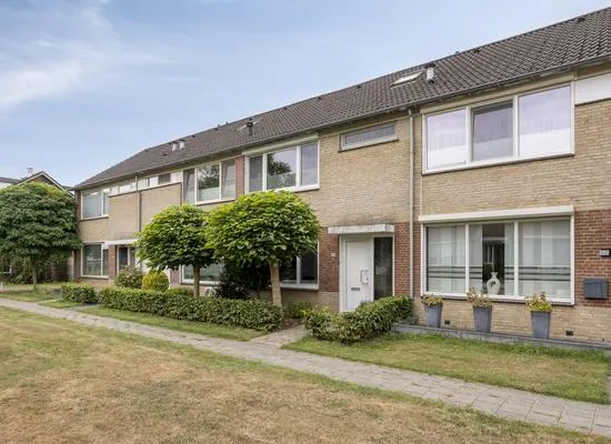 Tussenwoning te koop: Patrijzenveld 18, Cuijk Padbroek Cuijk