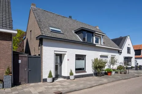 Twee-onder-één-kap te koop: Patrimoniumstraat 32, Staatsliedenbuurt Leerdam