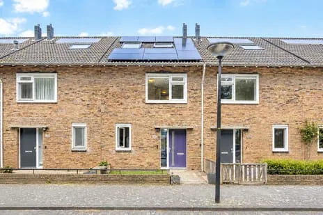 Tussenwoning te koop: Paul Steenbergenlaan 102, Zonne Veld 'S-Gravenhage
