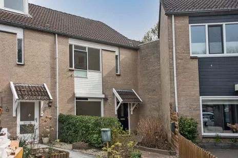 Tussenwoning te koop: Paul van Kempenstraat 67, Bartelinkshoek Hengelo