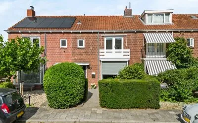 Tussenwoning te koop: Paulus Buyslaan 13, Staatsliedenkwartier Woerden