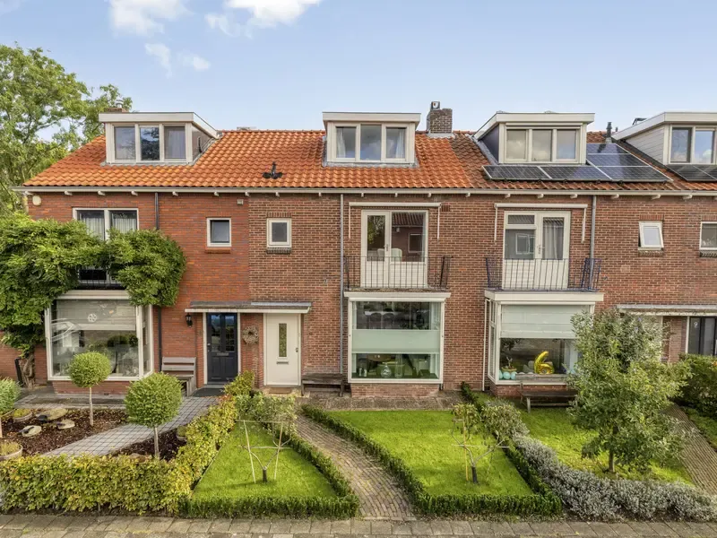 Tussenwoning te koop: Paulus Buyslaan 5, Woerden