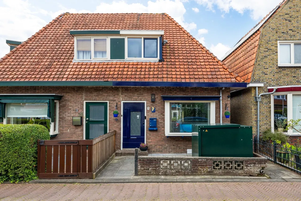 Hoekwoning te koop: Paulus Potterstraat 36, Leeuwarden