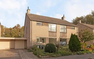 Tussenwoning te huur: Paulus Akkermanwei 44, Leeuwarden