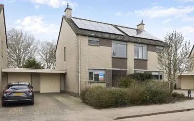 Tussenwoning te huur: Paulus Akkermanwei 60, Westeinde Leeuwarden