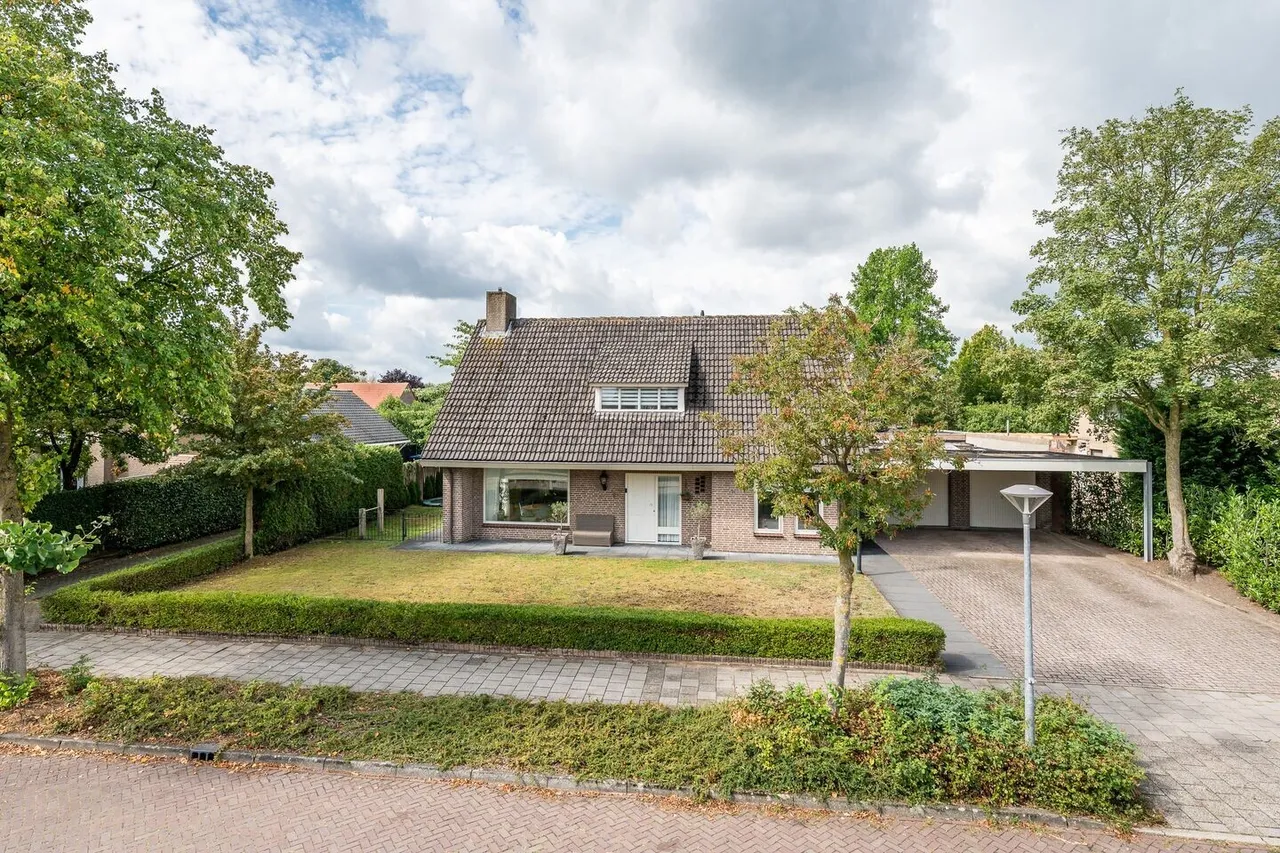 Vrijstaande woning te koop: Paus Joanneslaan 17, Uden