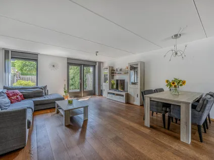 Tussenwoning te koop: Pauwenburg 146, Landerijen Zuid/West Lelystad