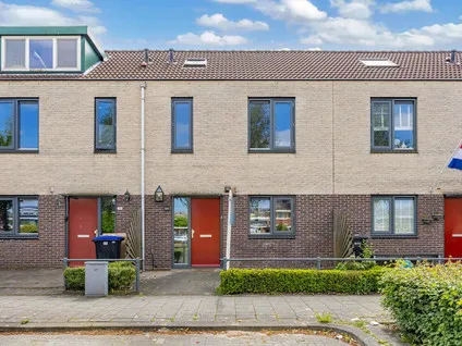 Tussenwoning te koop: Pauwenburg 98, Landerijen Zuid/West Lelystad