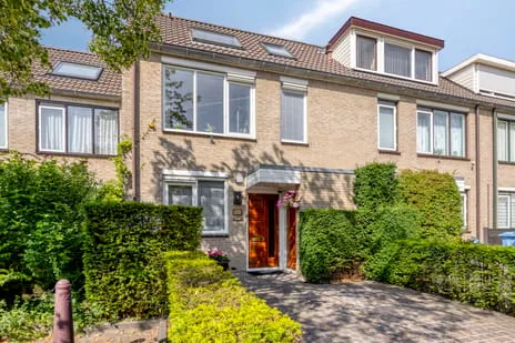 Tussenwoning te koop: Pauwhof 150, Vrijenban Rijswijk (Zh)