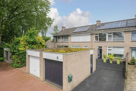 Tussenwoning te koop: Pavanestraat 108, Brukske 2 Venray