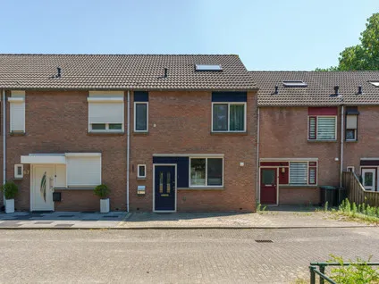 Tussenwoning te koop: Peelhof 65, Rijpelberg-West Helmond