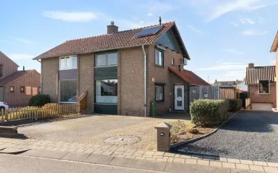 Twee-onder-één-kap te koop: Peeskesweg 17, 's-Heerenberg 'S-Heerenberg