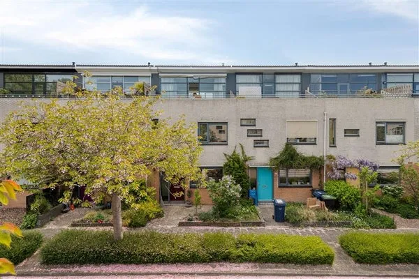 Terraced house for sale: Peggy Ashcroftstraat 37, Filmwijk Bouwrai Zuid Almere