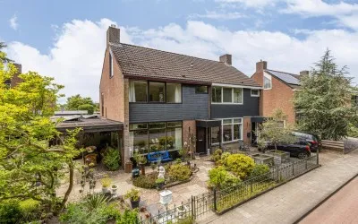 Corner house for sale: Pekelderstraat 37, Winschoten-Zuid Winschoten