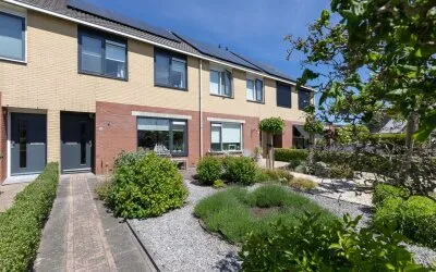 Tussenwoning te koop: Penningkruid 39, Duinterpen Sneek