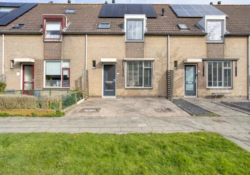 Tussenwoning te koop: Penningkruid 7, Sneek