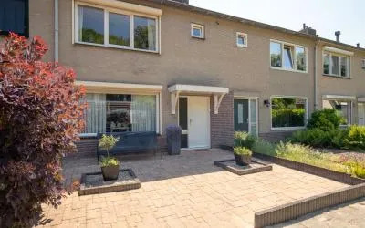 Tussenwoning te koop: Pensionarispad 8, Raamsdonk Raamsdonk