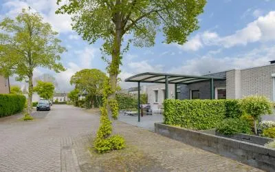 Tussenwoning te koop: Pepermuntweg 22, Westenholte-Stins Zwolle