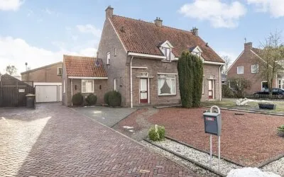 Twee-onder-één-kap te koop: Perebomenweg 12, Elim Kern Elim