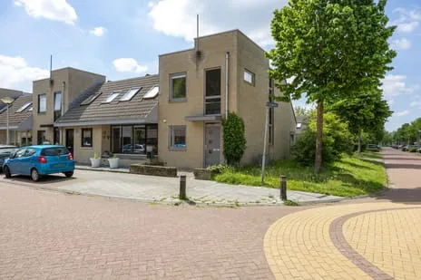 Hoekwoning te koop: Perenstraat 13, Kloosterhoven Assen